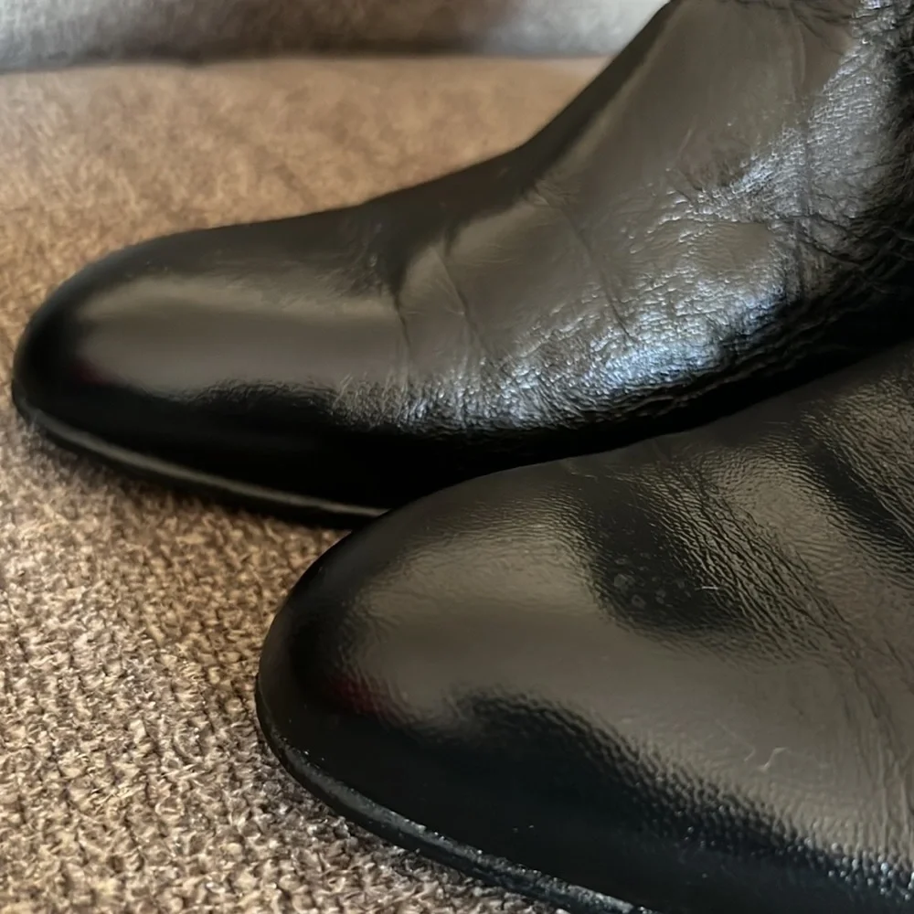 Romika Black Vintage Women’s Leather Ankle Bootie‎ Size 10